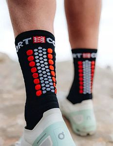 Compressport Ultra Trail Socks V2.0 black/red trailové ponožky