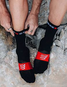 Compressport Ultra Trail Socks V2.0 black/red unisex běžecké ponožky