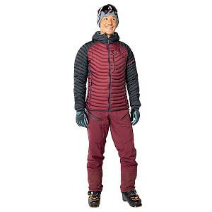 Dynafit Radical Down RDS Hooded Jacket M blueberry/burgundy přední pohled na postavě