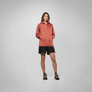 Salewa Puez Altavia PL HD JKT W etruscan red přední pohled na postavě