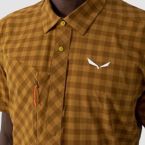 Salewa Puez Dry S/S Shirt M golden brown přední pohled na postavě detail